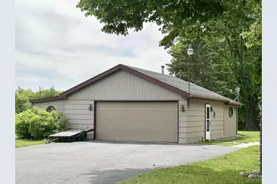4631 Melody Lane, Oshkosh, WI 54904 - Photo 2