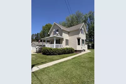 160 Washburn Avenue, Oconto, WI 54153 - Photo 2