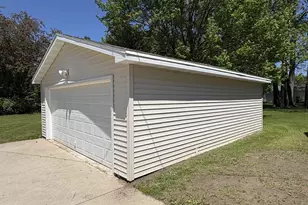 160 Washburn Ave, Oconto, WI 54153 - Photo 14