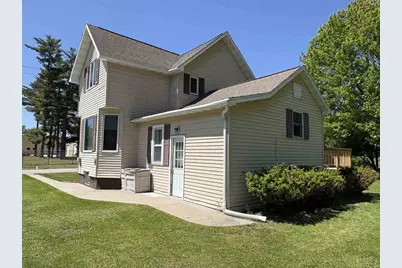 160 Washburn Avenue, Oconto, WI 54153 - Photo 4
