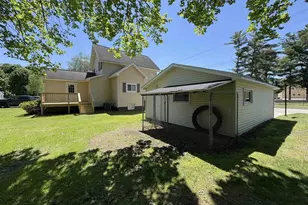 160 Washburn Ave, Oconto, WI 54153 - Photo 8