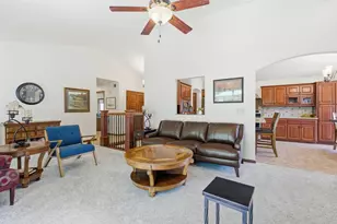 30 Country Club Ct, Fond du Lac, WI 54935 - Photo 8