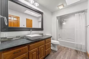 2752 Woodland Hills Ct, Green Bay, WI 54311 - Photo 36