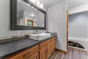 2752 Woodland Hills Ct, Green Bay, WI 54311 - Photo 30