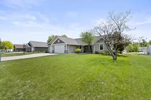 W7133 Englewood Dr, Greenville, WI 54942 - Photo 46