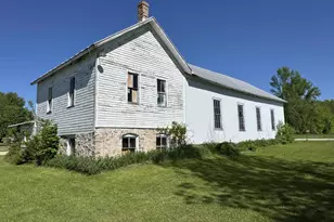 2897 Co Rd A, Oconto, WI 54153 - Photo 10