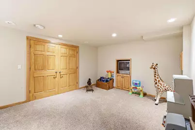 3296 Pioneer Drive, Green Bay, WI 54313 - Photo 40