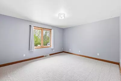 3296 Pioneer Drive, Green Bay, WI 54313 - Photo 28