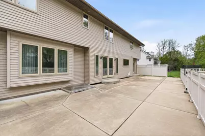 3296 Pioneer Drive, Green Bay, WI 54313 - Photo 4
