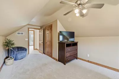 3296 Pioneer Drive, Green Bay, WI 54313 - Photo 32