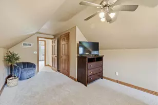 3296 Pioneer Dr, Green Bay, WI 54313 - Photo 32