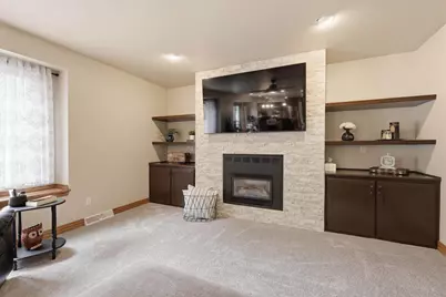 3296 Pioneer Drive, Green Bay, WI 54313 - Photo 14