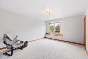 3296 Pioneer Dr, Green Bay, WI 54313 - Photo 28