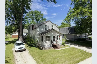 1841 Oakdale Avenue, Green Bay, WI 54302 - Photo 2