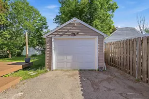 204 4th St, Menasha, WI 54952 - Photo 24