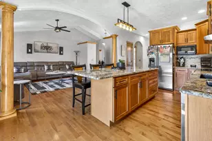 1795 Gateway Meadows Ln, Neenah, WI 54956 - Photo 12