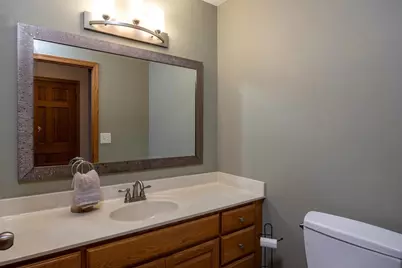 1752 Hunters Glen Drive, Oshkosh, WI 54904 - Photo 18