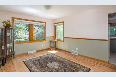 1752 Hunters Glen Drive, Oshkosh, WI 54904 - Photo 8