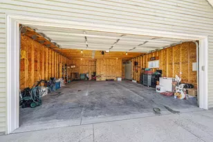 1932 Maplecrest Dr, Appleton, WI 54915 - Photo 26