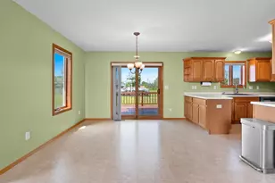 2316 Maddy Ct, Green Bay, WI 54303 - Photo 12