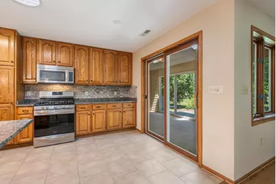 11014 Mequon Square Drive, Mequon, WI 53092 - Photo 14