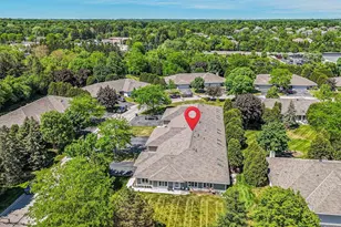 11014 Mequon Square Dr, Mequon, WI 53092 - Photo 44