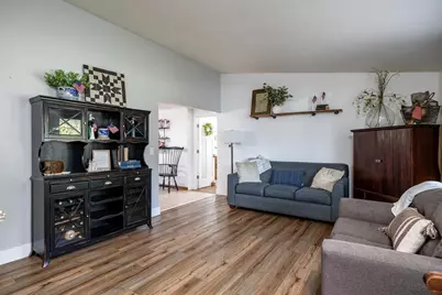 W2593 Colonial Court, Appleton, WI 54915 - Photo 6