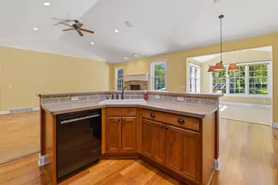 W7974 Thomaswood Trail, Fond du Lac, WI 54937 - Photo 20