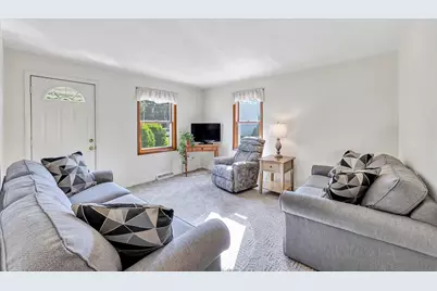 1493 9th Street, Green Bay, WI 54304 - Photo 2