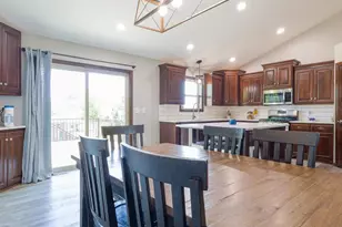 1024 N Summer Breeze Ln, Greenville, WI 54942 - Photo 4