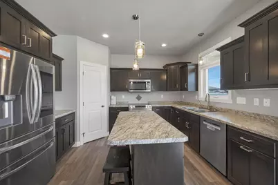 2841 Tambour Trail, De Pere, WI 54115 - Photo 8