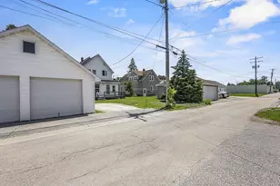142 N Main St, Kimberly, WI 54136 - Photo 10