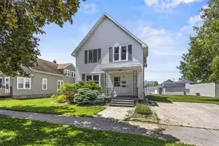 142 N Main St, Kimberly, WI 54136 - Photo 2