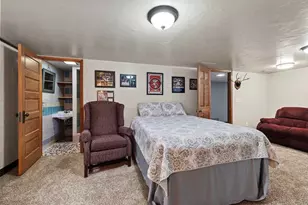 906 Bluebird St, De Pere, WI 54115 - Photo 34