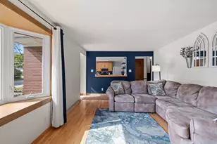 906 Bluebird St, De Pere, WI 54115 - Photo 8