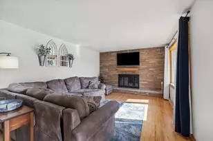 906 Bluebird St, De Pere, WI 54115 - Photo 6