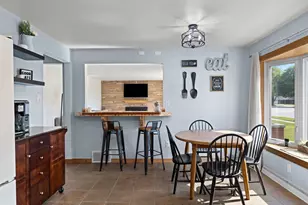 906 Bluebird St, De Pere, WI 54115 - Photo 16