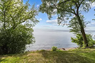 605 Long Beach Dr, Chilton, WI 53014 - Photo 4