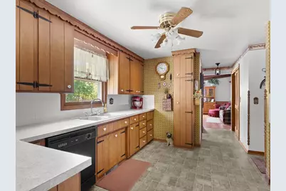 430 W Redwood Place, Sturgeon Bay, WI 54235 - Photo 16