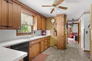 430 W Redwood Pl, Sturgeon Bay, WI 54235 - Photo 16