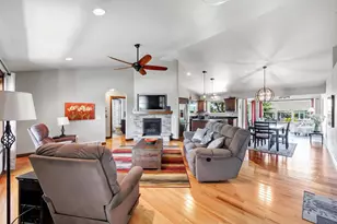 4233 Gaibrielles Gate Dr, Green Bay, WI 54313 - Photo 4