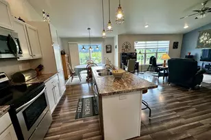 2300 Mayek Dr, Waupaca, WI 54981 - Photo 10