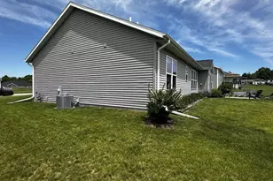 2300 Mayek Dr, Waupaca, WI 54981 - Photo 6