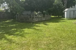 715 Prospect Ave, Oshkosh, WI 54901 - Photo 12