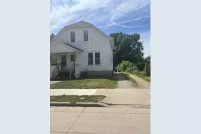 715 Prospect Avenue, Oshkosh, WI 54901 - Photo 2