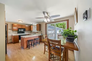1605 Thornton Dr, Oshkosh, WI 54904 - Photo 6