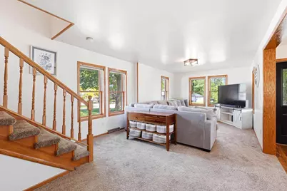 129 N Parkview Avenue, Marion, WI 54950 - Photo 6