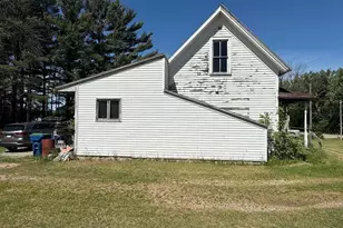 188 7th St, Clintonville, WI 54929 - Photo 6