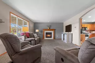 5071 Snapdragon Cir, Little Suamico, WI 54141 - Photo 2