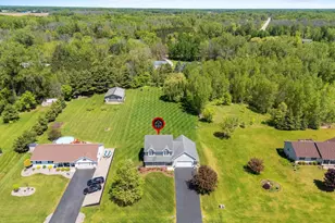 5071 Snapdragon Cir, Little Suamico, WI 54141 - Photo 36